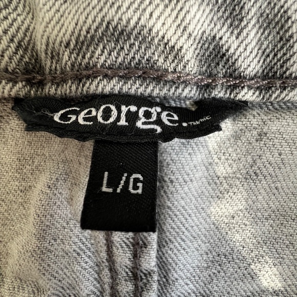 George Denim Midi Skirt Size L Pencil Front Kick Pleat Gray NEW - Picture 3 of 4